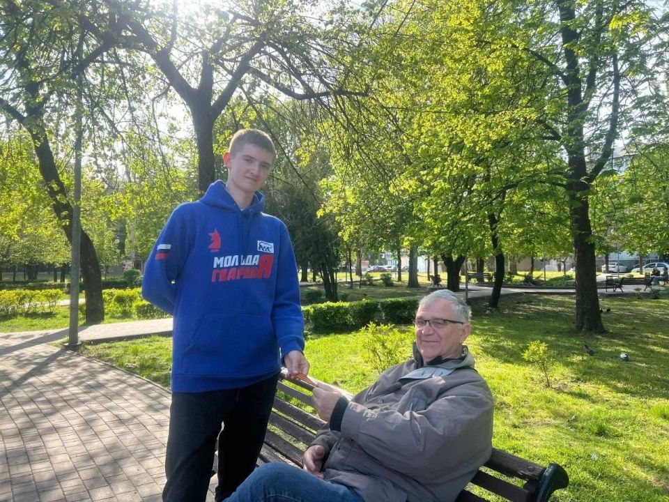 Наталья Бегуненко: В преддверии Дня Победы Петровский район присоединился ко Всероссийской акции «Георгиевская ленточка» Наталья Бегуненко: В преддверии Дня Победы Петровский район присоединился ко Всероссийской акции «Георгиевская ленточка»
