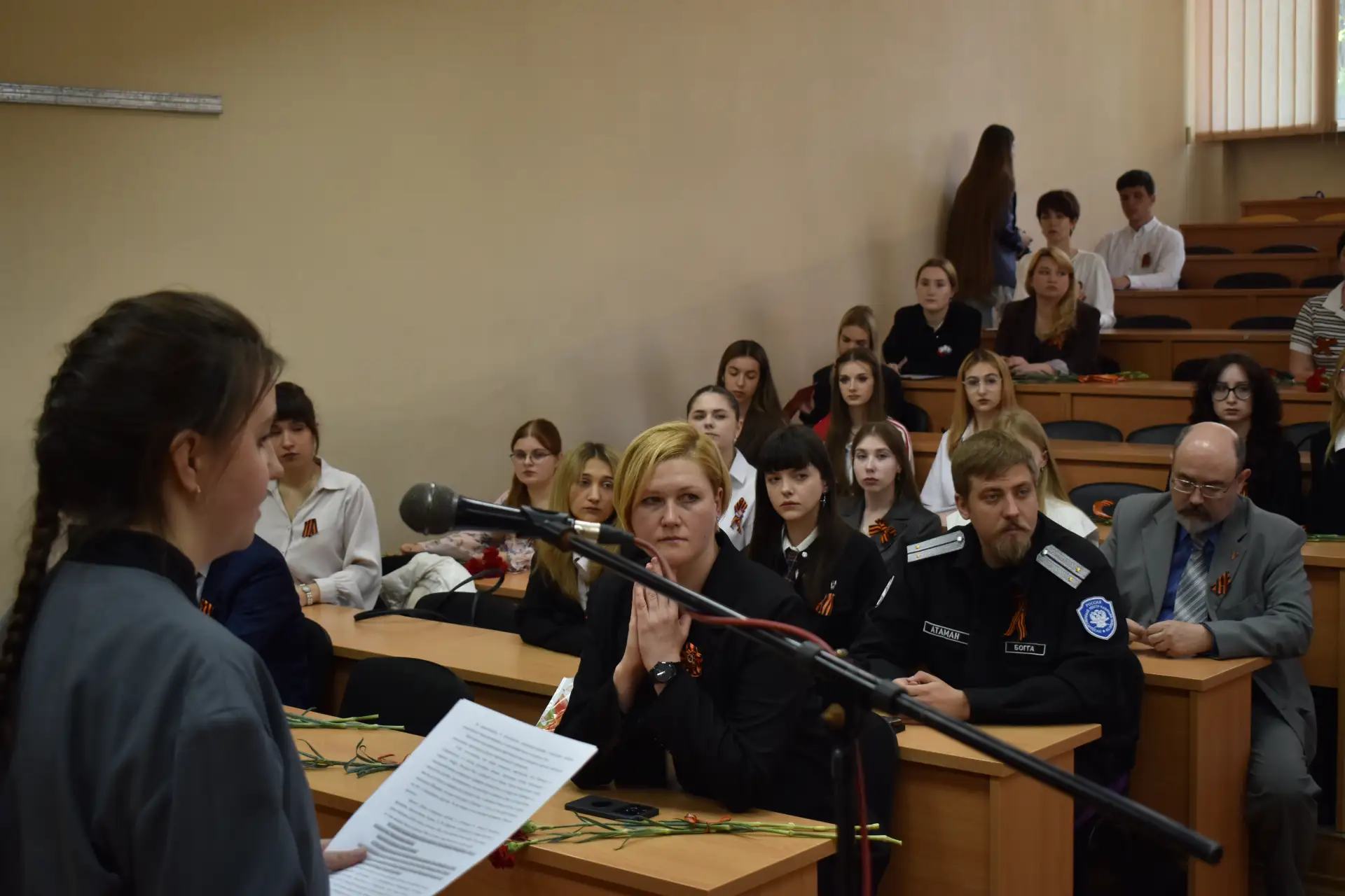 В Донецком университете отметили 81-ю годовщину Победы в Великой Отечественной войне В Донецком университете отметили 81-ю годовщину Победы в Великой Отечественной войне