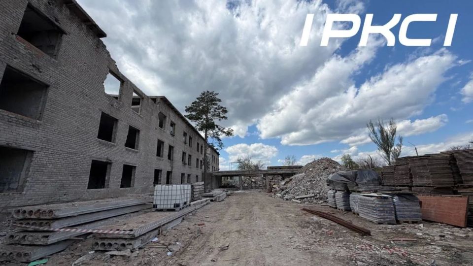 В Орджоникидзевском районе началось восстановление еще одной школы В Орджоникидзевском районе началось восстановление еще одной школы