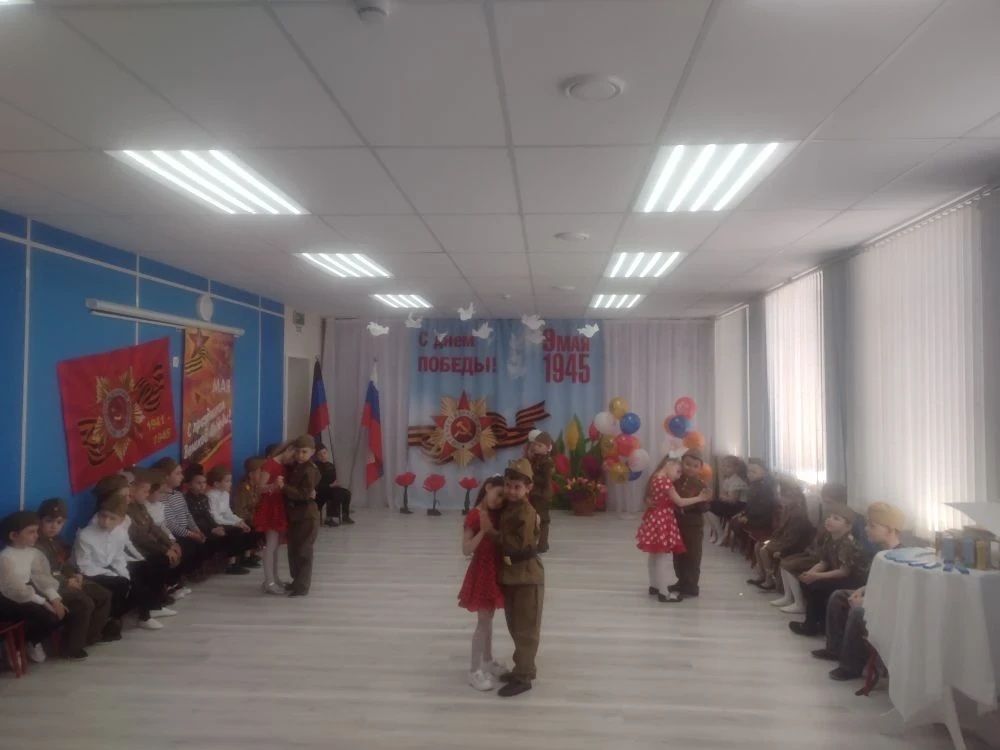 В рамках празднования 81-й годовщины Победы в Великой Отечественной войне 1941-1945 гг. на базе ГБДОУ "Володарский детский сад №1 "Солнышко" было организовано торжественное мероприятие В рамках празднования 81-й годовщины Победы в Великой Отечественной войне 1941-1945 гг. на базе ГБДОУ "Володарский детский сад №1 "Солнышко" было организовано торжественное мероприятие