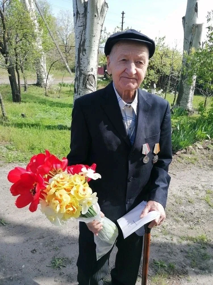 В Калининском районе Горловки поздравили участников Великой Отечественной войны В Калининском районе Горловки поздравили участников Великой Отечественной войны