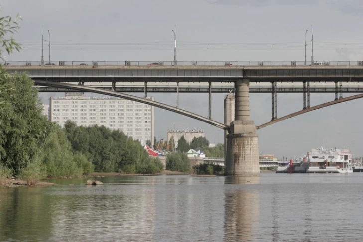Ремонт Октябрьского моста в Новосибирске планируют завершить в 2027-2030 годах