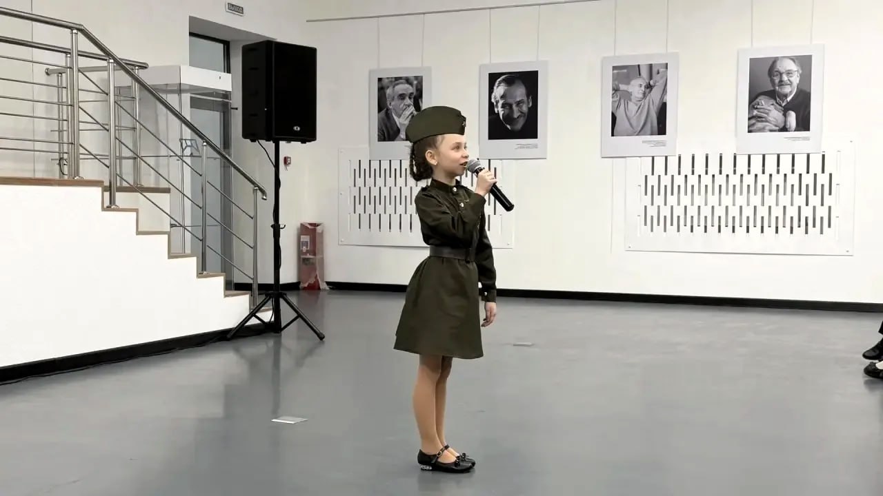 Ветераны-адресаты филиала фонда «Защитники Отечества» посетили праздничный концерт в Донецке Ветераны-адресаты филиала фонда «Защитники Отечества» посетили праздничный концерт в Донецке