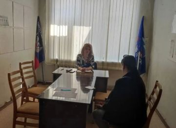 В ходе личного приема к заместителю главы администрации Амвросиевского муниципального округа Татьяне Разводовой поступило обращение о разъяснении механизма взаимодействия с коммунальными предприятиями жильцу, не являющемуся...