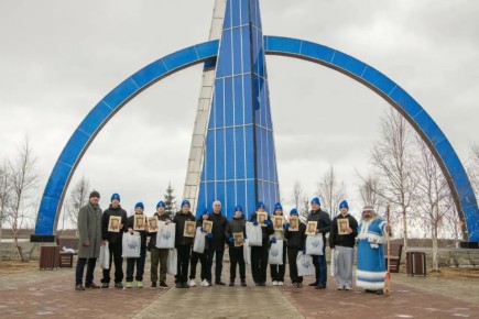 Юные спортсмены из Волновахи приехали в Салехард на патриотическую программу