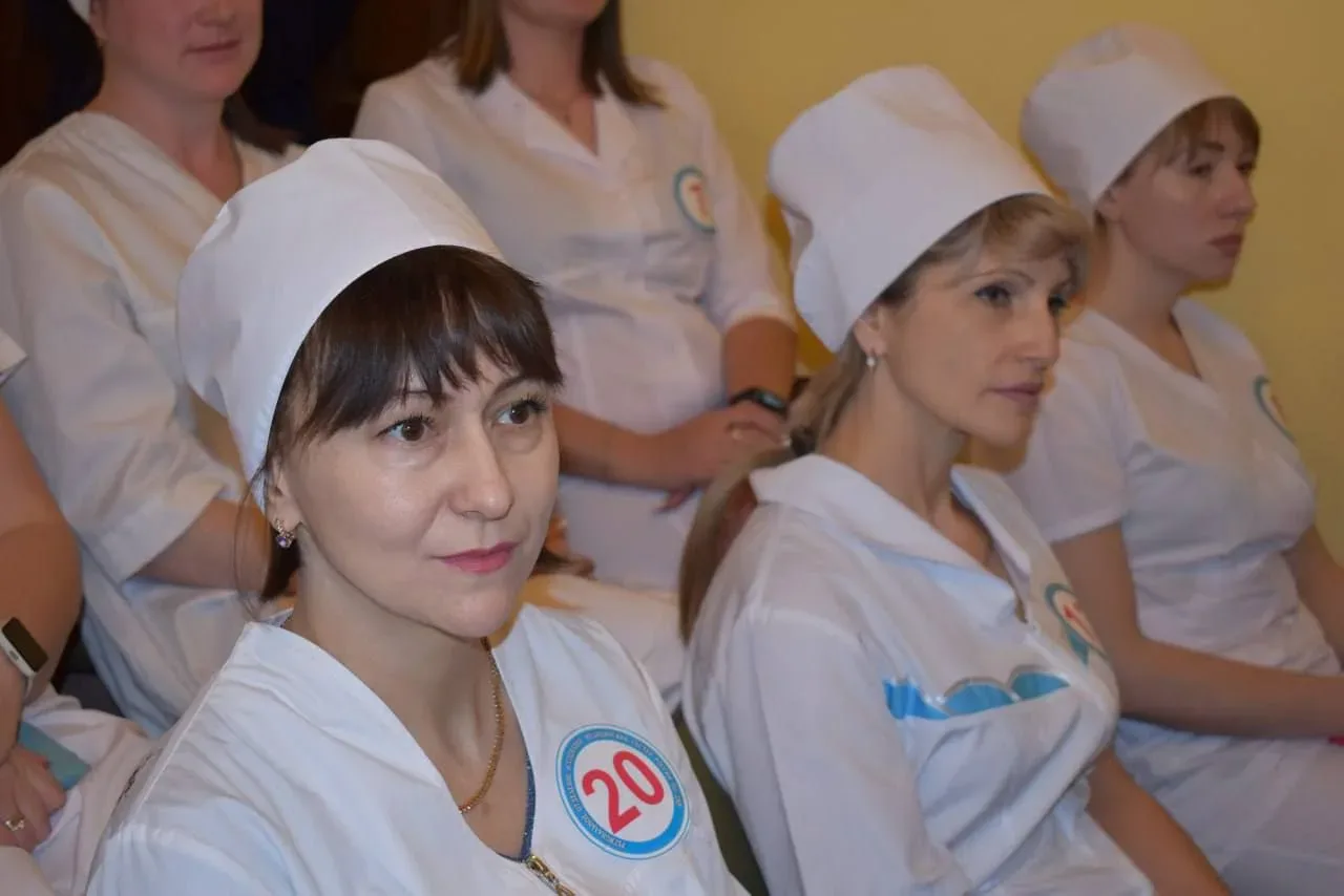Уважаемые коллеги, дорогие наши медицинские сёстры! Уважаемые коллеги, дорогие наши медицинские сёстры!