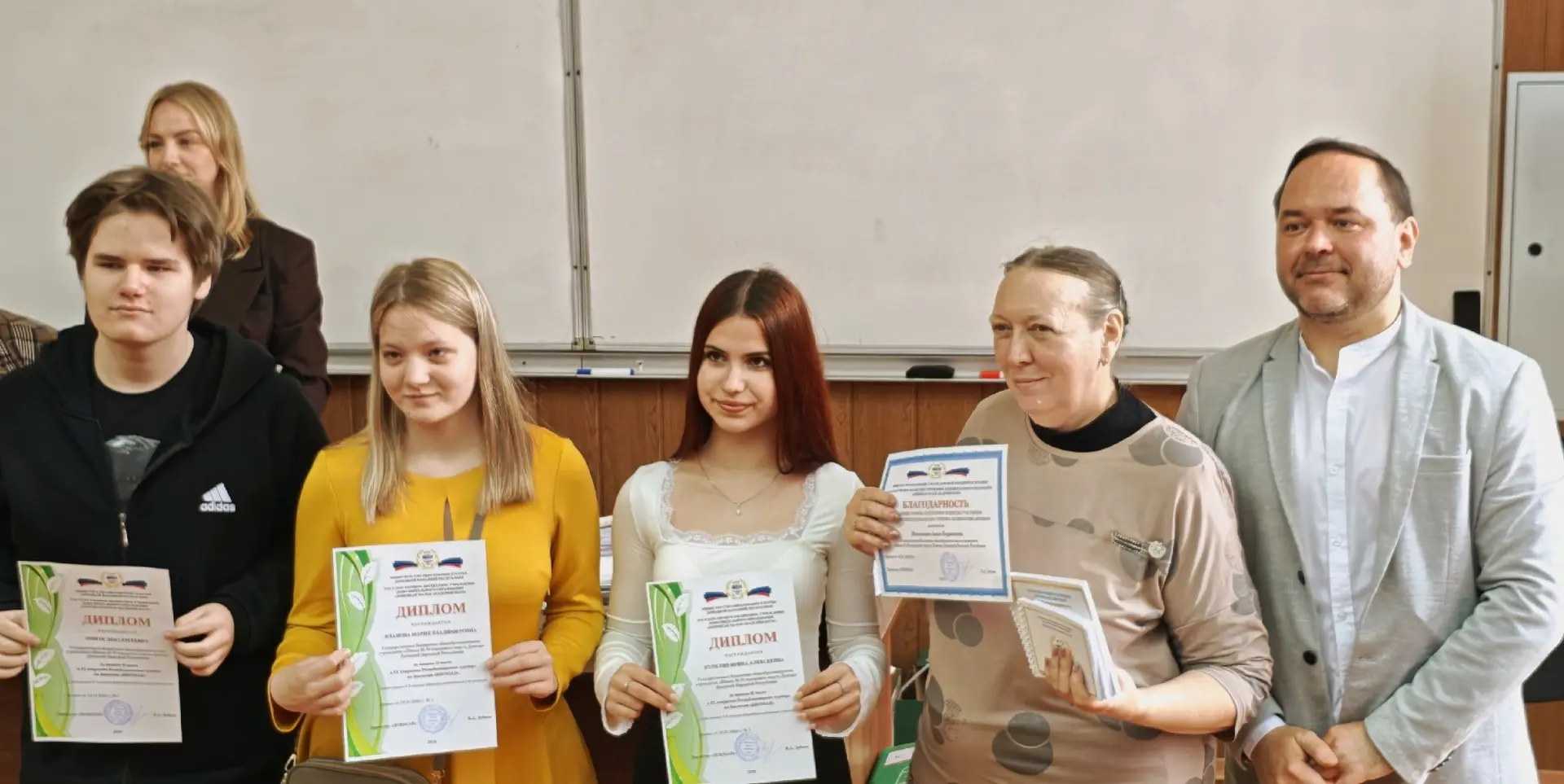 В ДонГУ подвели итоги республиканского конкурса «БИОМАН» В ДонГУ подвели итоги республиканского конкурса «БИОМАН»