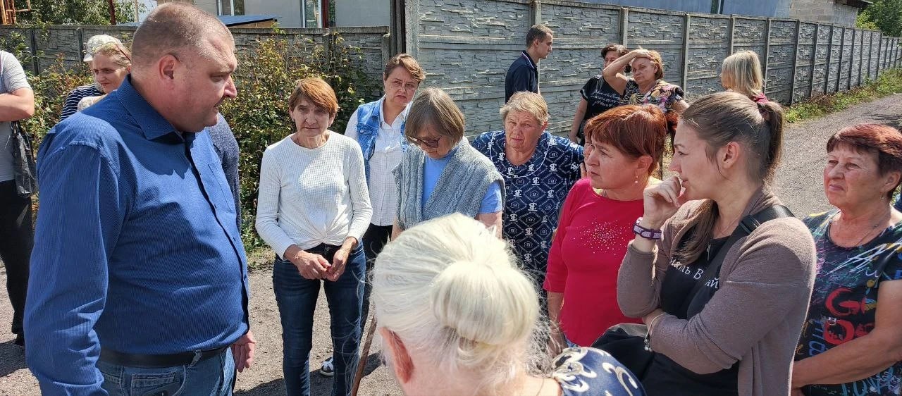 Сегодня, 13 мая 2026 года, в рамках проектов «Управдом» и "Школа ЖКХ", провел встречу с провел встречу с жителями Кировского района