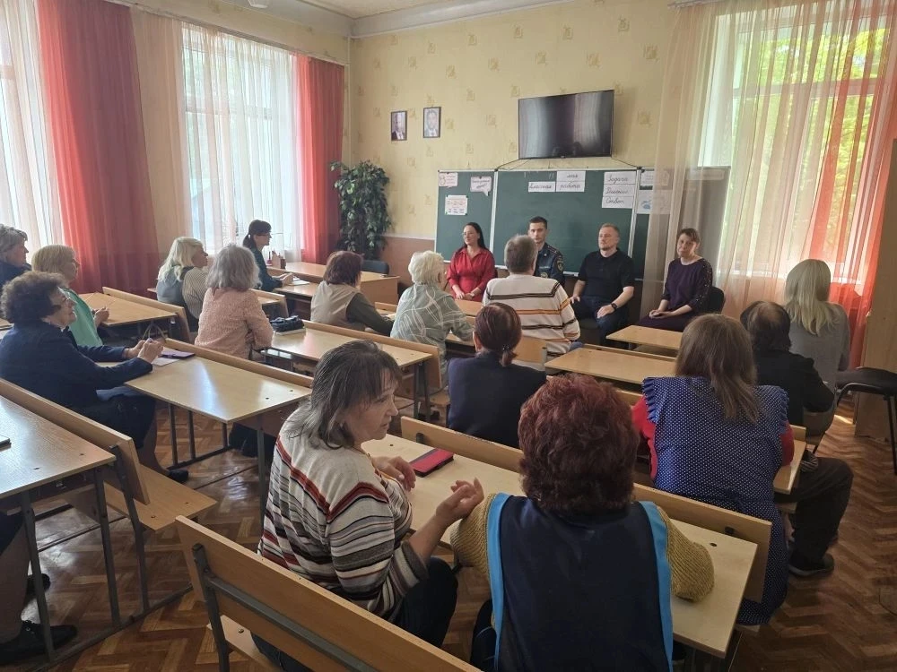 Встречи с трудовым коллективом в Ленинском районе города Донецка продолжаются