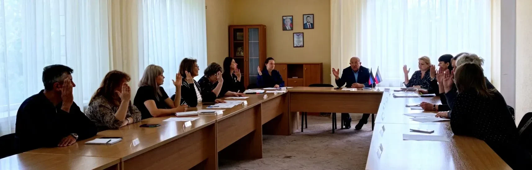 Наталья Бегуненко: В Управе Петровского внутригородского района Администрации г.о.Донецк прошло заседание Комиссии по делам несовершеннолетних и защите их прав Наталья Бегуненко: В Управе Петровского внутригородского района Администрации г.о.Донецк прошло заседание Комиссии по делам несовершеннолетних и защите их прав