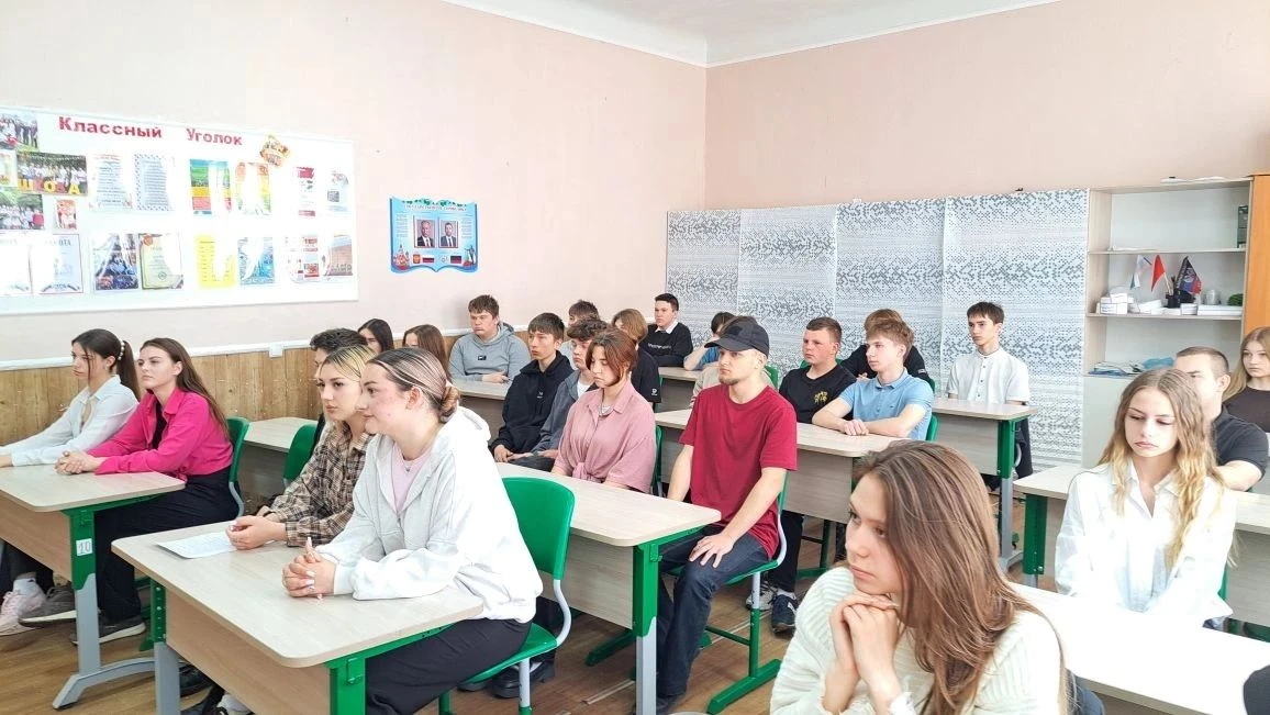 В Марьяновской школе прошла лекция на тему «Дропперство» В Марьяновской школе прошла лекция на тему «Дропперство»