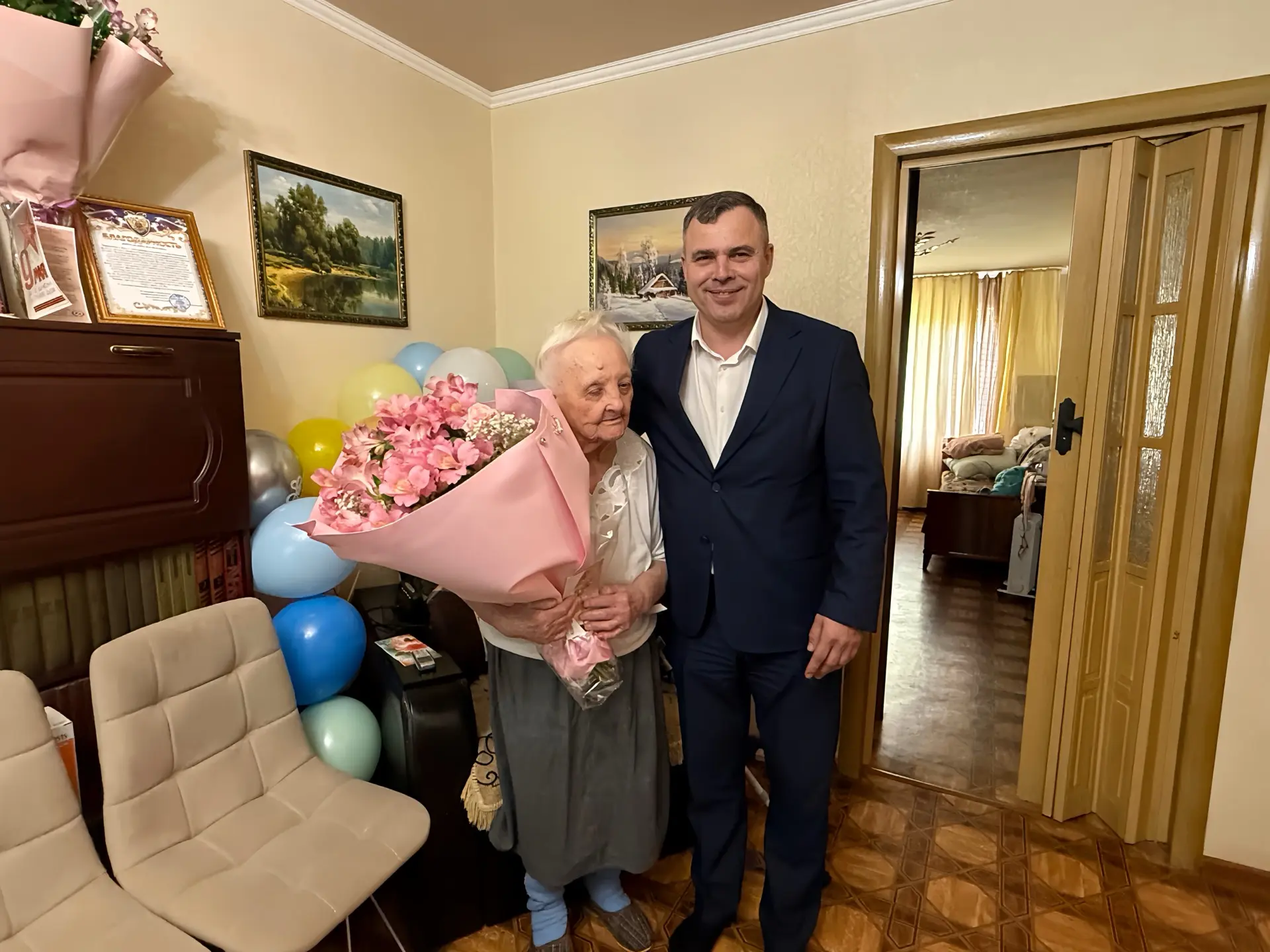 Сегодня поздравил с днём рождения удивительного человека — Анну Васильевну Антоненко Сегодня поздравил с днём рождения удивительного человека — Анну Васильевну Антоненко