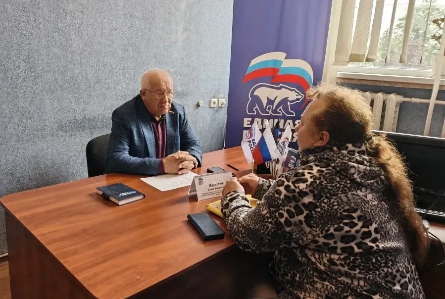 Наталья Бегуненко: В пятницу, 15 мая, в общественной приёмной партии «Единая Россия» Петровского района г. Донецка состоялся приём граждан Наталья Бегуненко: В пятницу, 15 мая, в общественной приёмной партии «Единая Россия» Петровского района г. Донецка состоялся приём граждан
