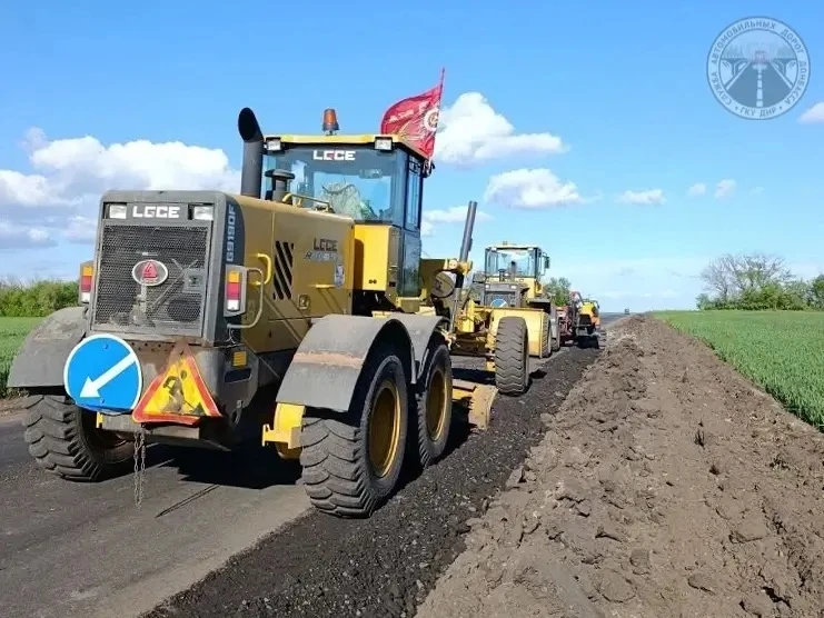Полностью завершили работы по приведению в нормативное состояние автомобильной дороги /Белгород - Старобельск - Луганск - Донецк -Мариуполь/ - Бугас – Николаевка Полностью завершили работы по приведению в нормативное состояние автомобильной дороги /Белгород - Старобельск - Луганск - Донецк -Мариуполь/ - Бугас – Николаевка