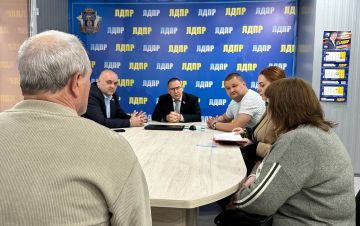 Андрей Крамар: С самого утра в рамках Всероссийского приема граждан депутатами ЛДПР вместе с Денисом Евгеньевичем Караяни и Александром Борисовичем Вазанковым провели встречу в нашей городской штаб-квартире, а также побывали...