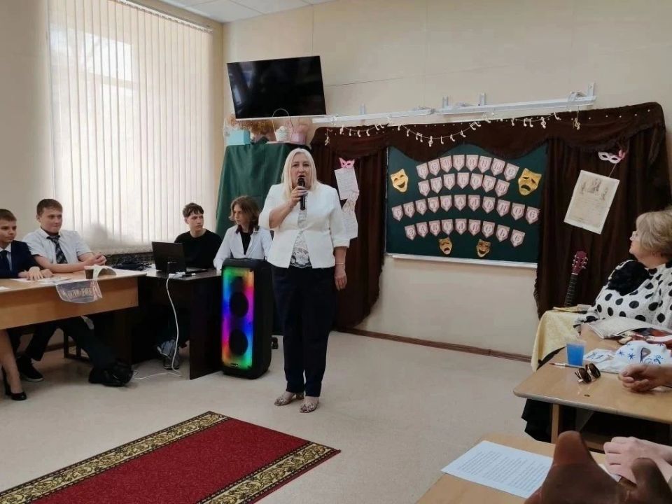 В Старобешевской школе № 1 прошли «Семейные субботы» В Старобешевской школе № 1 прошли «Семейные субботы»