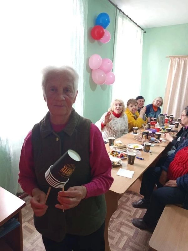 В Центрально-Городском районе города Горловка продолжается реализация проекта Единой России «Старшее поколение» В Центрально-Городском районе города Горловка продолжается реализация проекта Единой России «Старшее поколение»