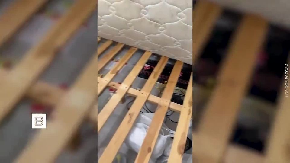 Силовики задержали 37 россиян, совершивших поджоги объектов транспорта и ТЭК по указанию мошенников, сообщили в ФСБ России