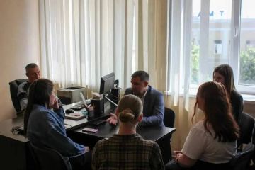 Заместитель Председателя Народного Совета Николай Сытов провел встречу с трудовым коллективом Телерадиокомпании «Оплот ТВ»