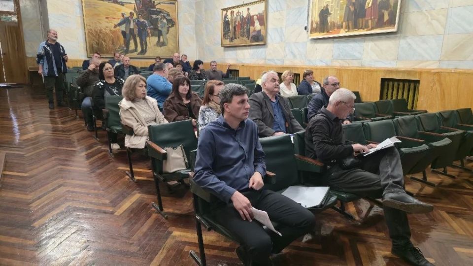 Сегодня в Администрации Старобешевского муниципального округа состоялось заседание муниципального штаба по контролю и оказанию помощи в подготовке объектов жилищно-коммунального комплекса и социальной сферы на территории... Сегодня в Администрации Старобешевского муниципального округа состоялось заседание муниципального штаба по контролю и оказанию помощи в подготовке объектов жилищно-коммунального комплекса и социальной сферы на территории...
