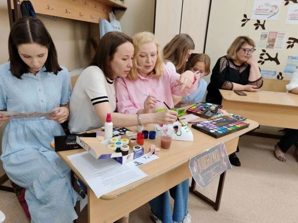 В Старобешевской школе № 1 прошли «Семейные субботы» В Старобешевской школе № 1 прошли «Семейные субботы»