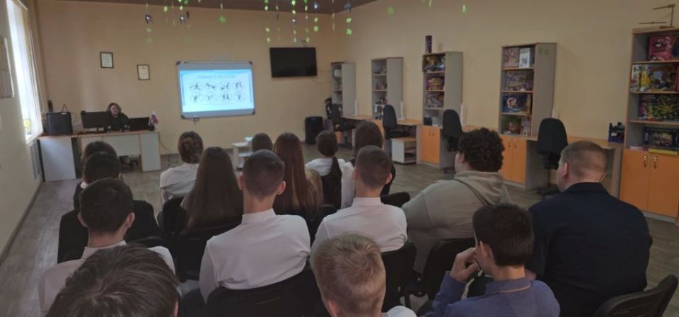 Сегодня, 18 мая 2026 г. в молодёжном отделе МБУ "Мироновский поселковый ДК" Сегодня, 18 мая 2026 г. в молодёжном отделе МБУ "Мироновский поселковый ДК"