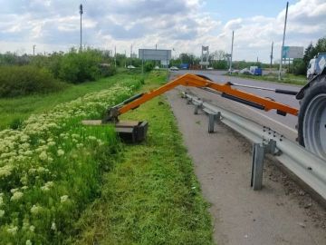 #СОДЕРЖАНИЕ_СВОД за сутки. Информируем, какие работы в рамках содержания автомобильных дорог общего пользования выполнили за прошедшие выходные 16-17 мая: Установили новые дорожные знаки на автомобильных дорогах: