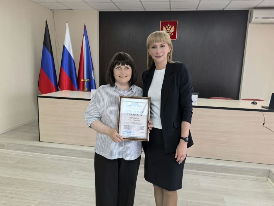 Поклон тебе, учитель!. Окончание учебного года – это традиционно время подведения итогов Поклон тебе, учитель!. Окончание учебного года – это традиционно время подведения итогов