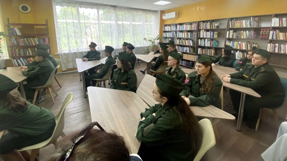 В городе Кировское прошел патриотический лекторий «Бесценный архив памяти» В городе Кировское прошел патриотический лекторий «Бесценный архив памяти»