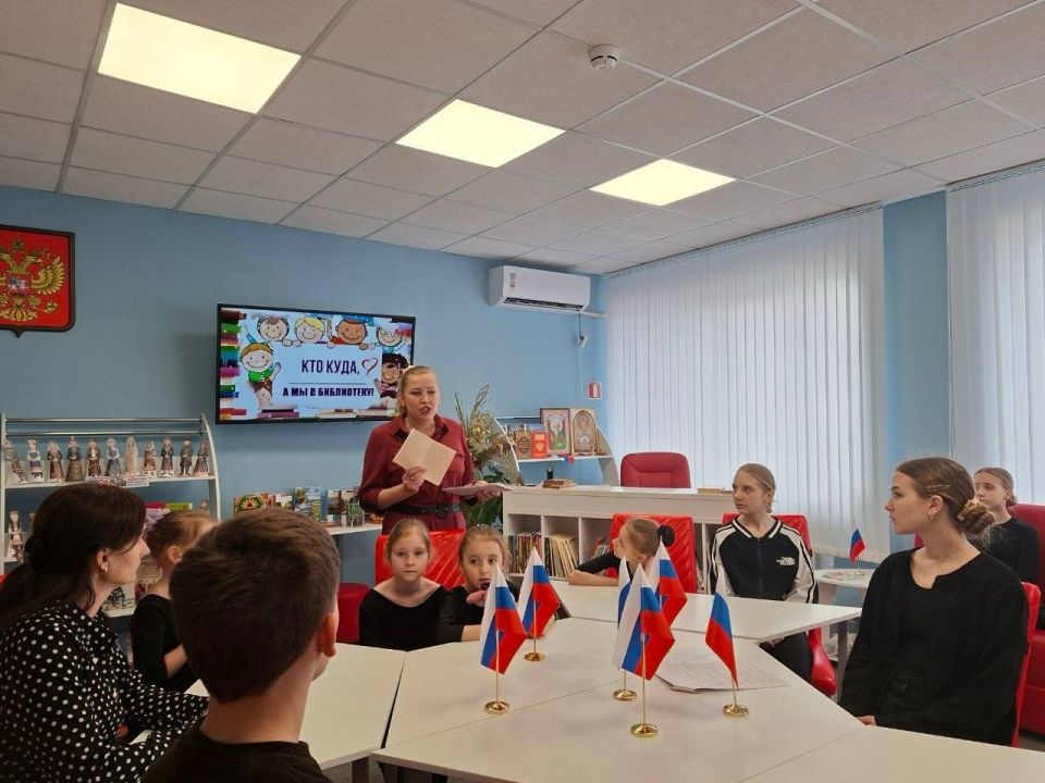 Сегодня, 19 мая, работники МБУ "ЦБСВ г.Донецка" Библиотека-филиал №17 радушно встретили учащихся общеобразовательных учреждений и предложили совершить увлекательное путешествие в мир книг и профессии библиотекаря под... Сегодня, 19 мая, работники МБУ "ЦБСВ г.Донецка" Библиотека-филиал №17 радушно встретили учащихся общеобразовательных учреждений и предложили совершить увлекательное путешествие в мир книг и профессии библиотекаря под...
