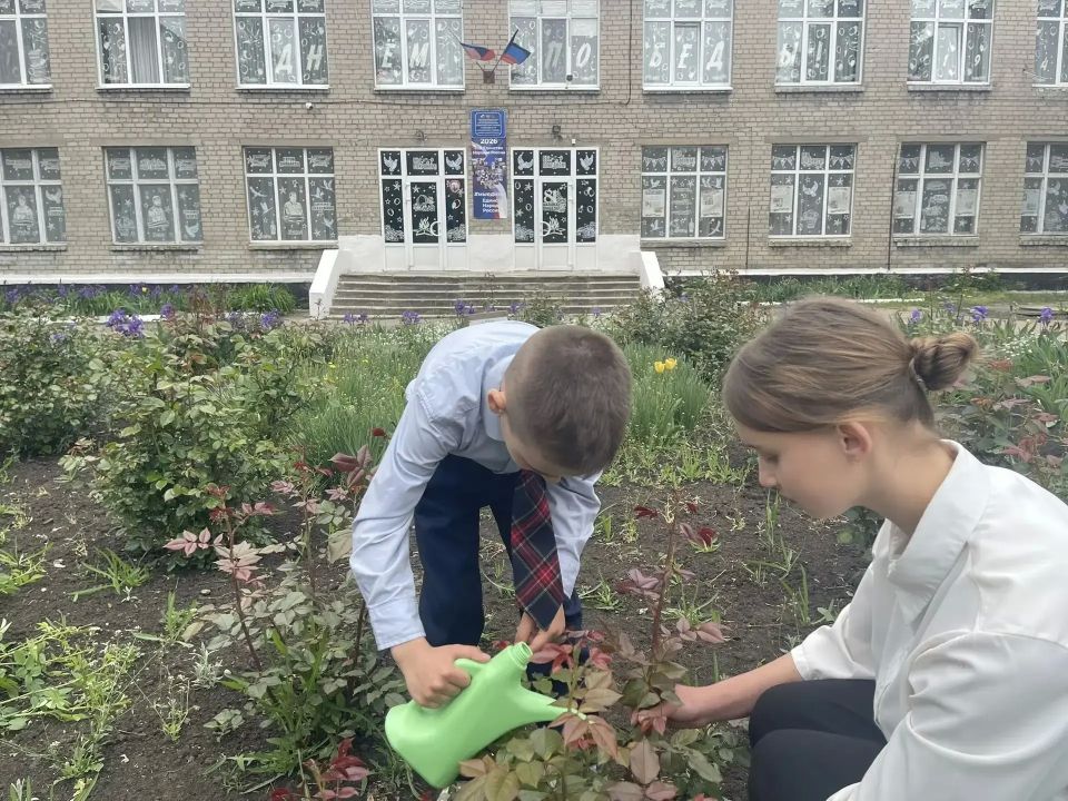 Государственное бюджетное общеобразовательное учреждение "Средняя школа № 59 городского округа Макеевка" Донецкой Народной Республики присоединилось к ежегодной Всероссийской акции «Сад – Связь поколений» Государственное бюджетное общеобразовательное учреждение "Средняя школа № 59 городского округа Макеевка" Донецкой Народной Республики присоединилось к ежегодной Всероссийской акции «Сад – Связь поколений»