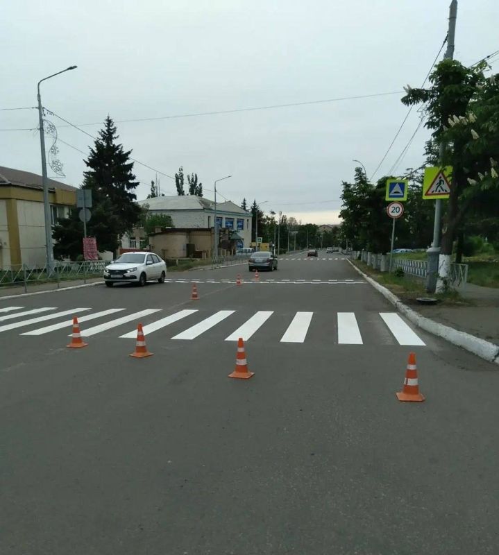 По партпроекту Единой России "Городская среда" в Снежном ведется обновление дорожной инфраструктуры По партпроекту Единой России "Городская среда" в Снежном ведется обновление дорожной инфраструктуры