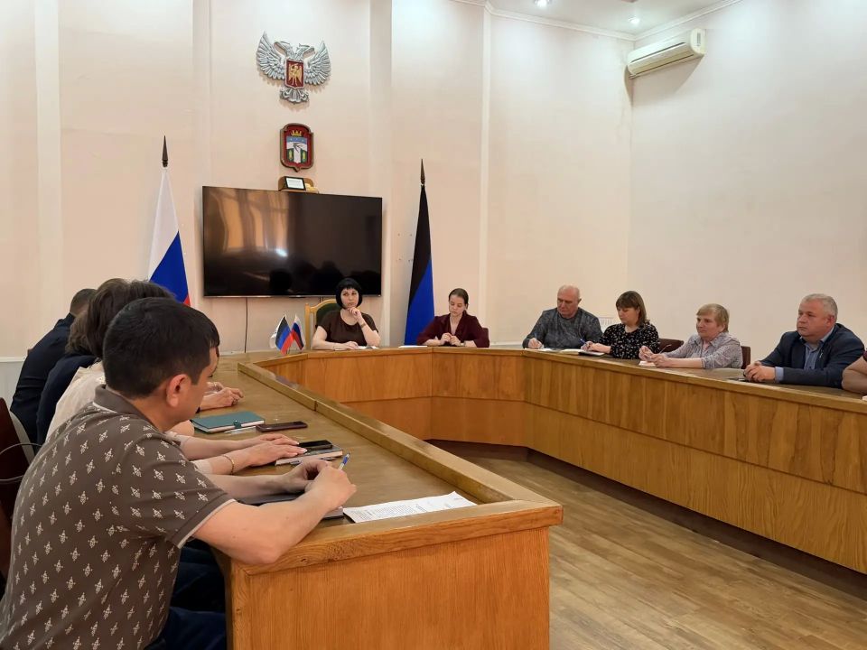 Сегодня в Администрации Тельмановского муниципального округа состоялось заседание Комиссии по предупреждению и ликвидации чрезвычайных ситуаций и обеспечению пожарной безопасности, на котором были рассмотрены следующие... Сегодня в Администрации Тельмановского муниципального округа состоялось заседание Комиссии по предупреждению и ликвидации чрезвычайных ситуаций и обеспечению пожарной безопасности, на котором были рассмотрены следующие...