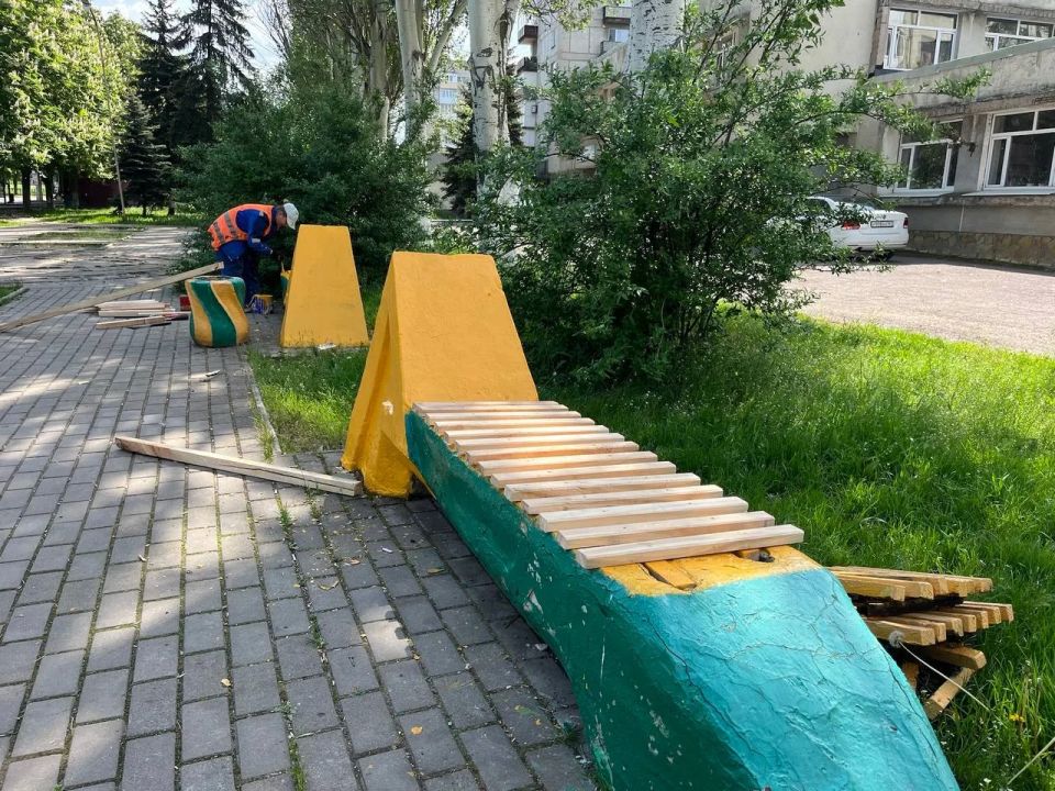 МУП «Простор» ежедневно выполняет все необходимые работы по содержанию городских улиц МУП «Простор» ежедневно выполняет все необходимые работы по содержанию городских улиц