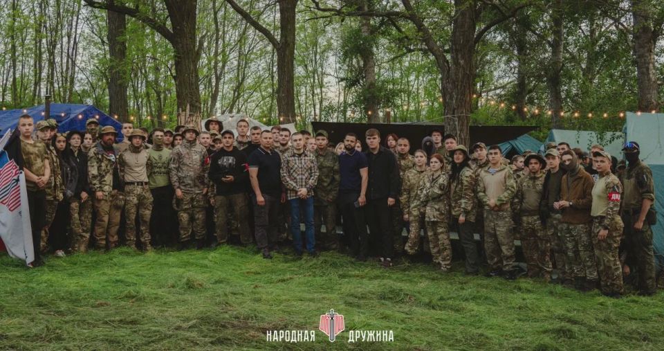 Этого очень долго ждали. В Донецкой Народной Республике прошли первые межрегиональные полевые сборы Народной Дружины «Регион 180», объединившие более 100 представителей молодежи ДНР, Запорожской области и представителей... Этого очень долго ждали. В Донецкой Народной Республике прошли первые межрегиональные полевые сборы Народной Дружины «Регион 180», объединившие более 100 представителей молодежи ДНР, Запорожской области и представителей...