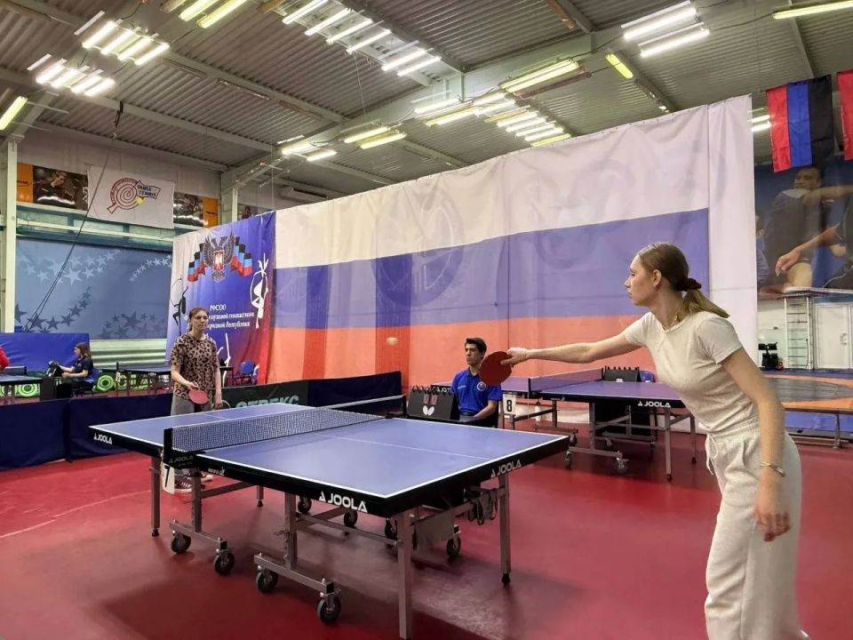 Команда Амвросиевского муниципального округа приняла участие в I Всероссийской открытой Спартакиады государственных, федеральных и муниципальных служащих по настольному теннису в Донецке, на базе СК «НОРД» Команда Амвросиевского муниципального округа приняла участие в I Всероссийской открытой Спартакиады государственных, федеральных и муниципальных служащих по настольному теннису в Донецке, на базе СК «НОРД»