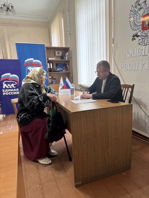 Виктор Николаенко подвел итоги приемов граждан в Зугрэсе и Харцызске Виктор Николаенко подвел итоги приемов граждан в Зугрэсе и Харцызске