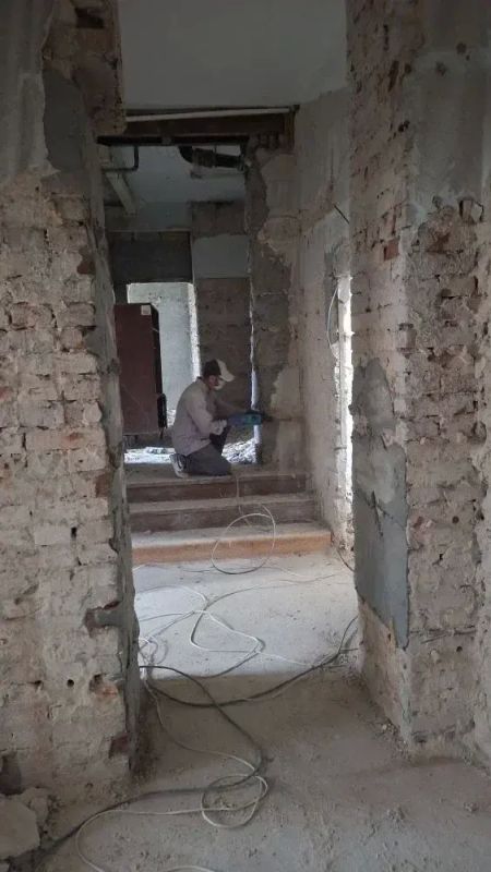 Нижегородские подрядчики обновляют административные помещения в Харцызске