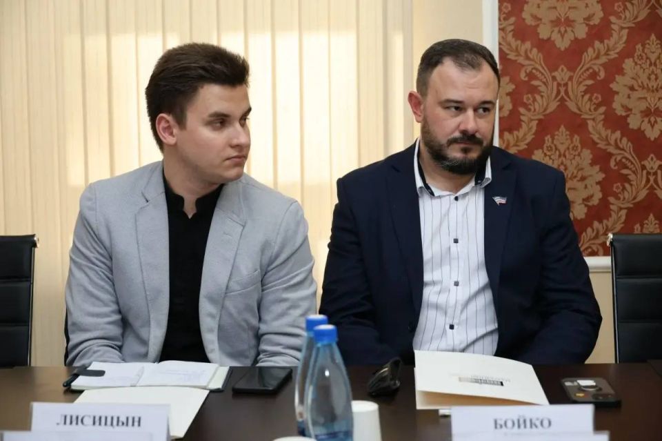 Время развивать ИТ!. Приняли участие в расширенном заседании Комитета Народного Совета по информационной политике и информационным технологиям, посвященном решению кадрового вопроса в сфере ИТ-технологий Время развивать ИТ!. Приняли участие в расширенном заседании Комитета Народного Совета по информационной политике и информационным технологиям, посвященном решению кадрового вопроса в сфере ИТ-технологий