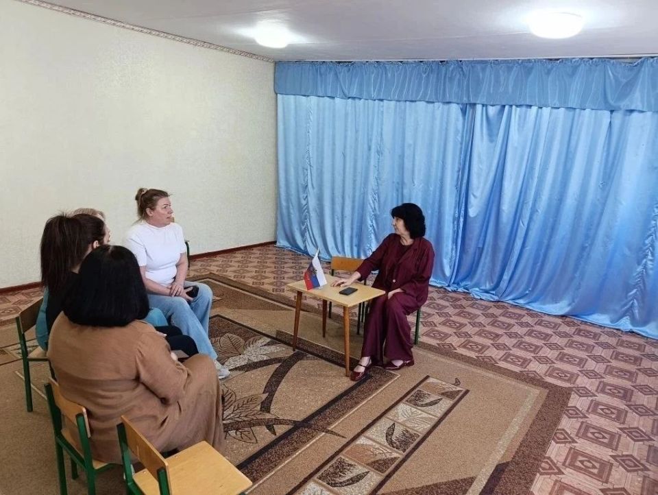 Встреча с трудовым коллективом Встреча с трудовым коллективом