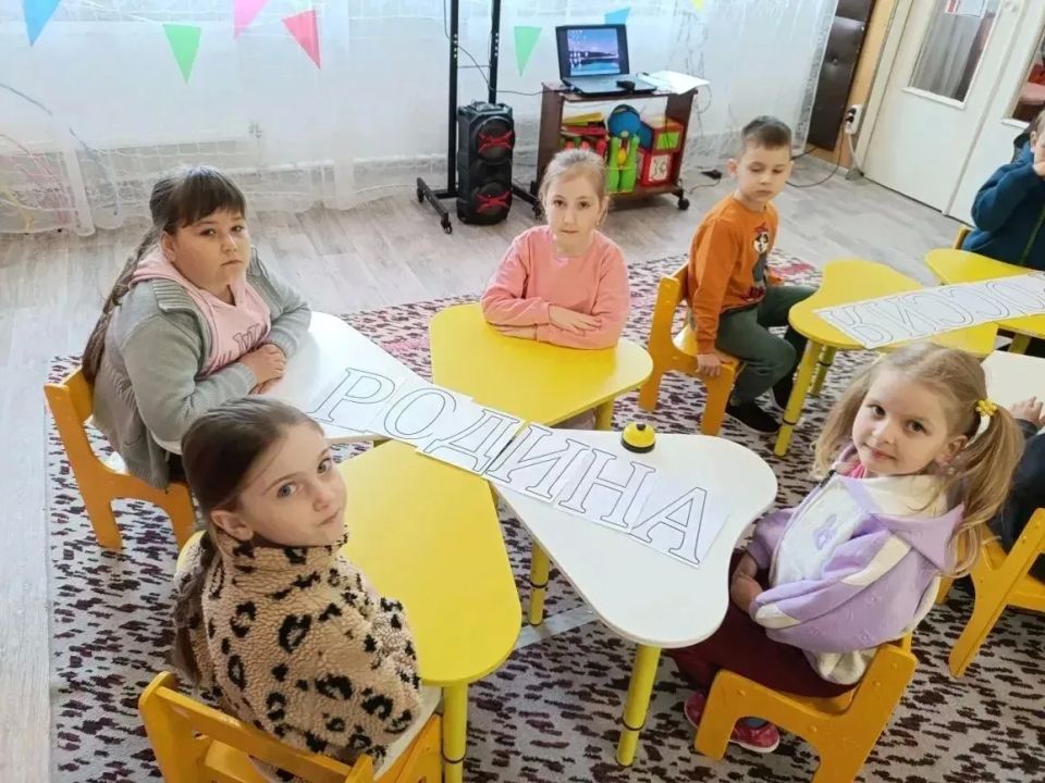 В Шахтерском округе подвели итоги интеллектуального конкурса «Умники и умницы» В Шахтерском округе подвели итоги интеллектуального конкурса «Умники и умницы»