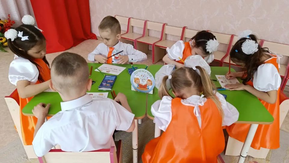 В Шахтерском округе подвели итоги интеллектуального конкурса «Умники и умницы» В Шахтерском округе подвели итоги интеллектуального конкурса «Умники и умницы»