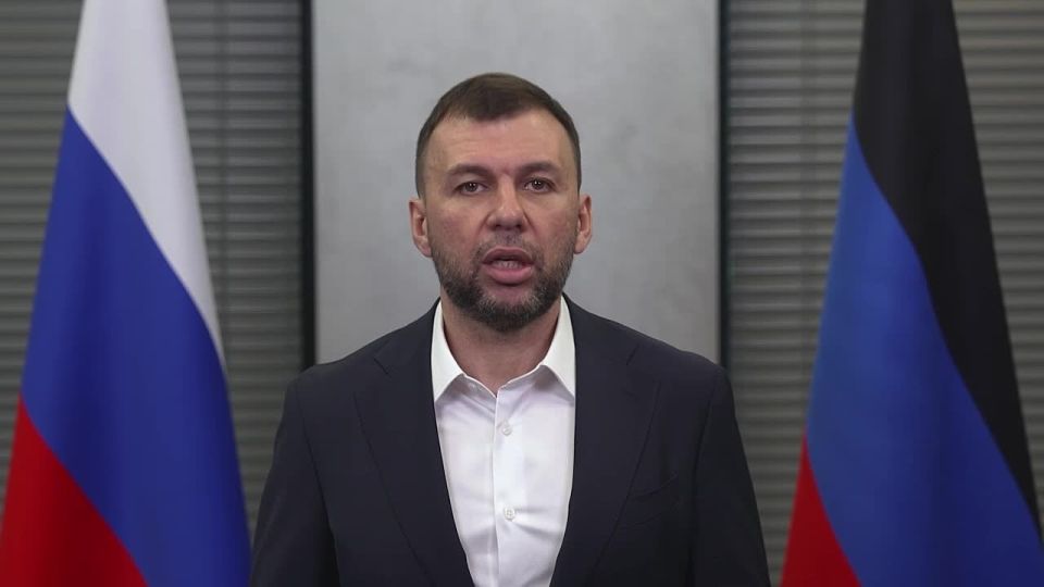 Денис Пушилин: Дали старт приему заявок на участие в Республиканской премии для муниципальных служащих и депутатов представительных органов муниципальных образований «За дело»