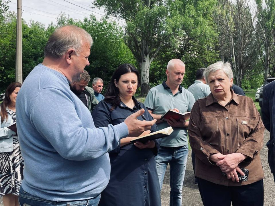 Анна Кондрыкинская: Встретилась с жителями посёлка Лидиевка в Донецке Анна Кондрыкинская: Встретилась с жителями посёлка Лидиевка в Донецке