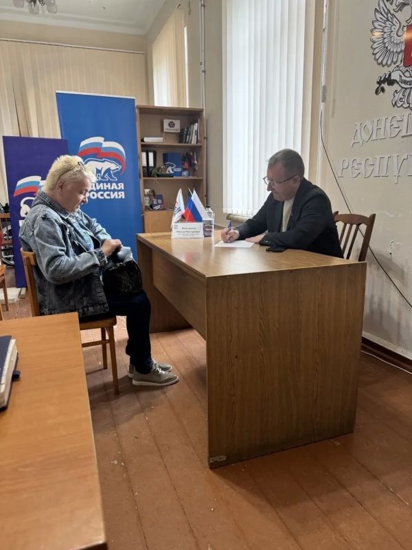 Виктор Николаенко подвел итоги приемов граждан в Зугрэсе и Харцызске Виктор Николаенко подвел итоги приемов граждан в Зугрэсе и Харцызске