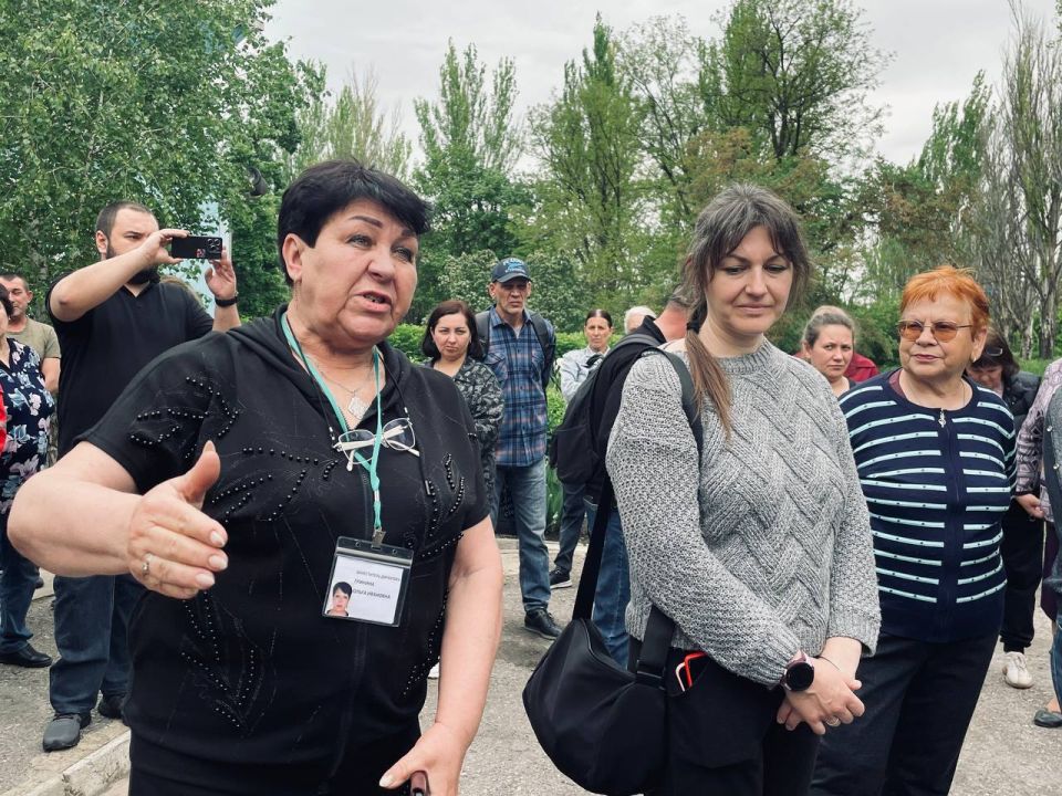 Анна Кондрыкинская: Встретилась с жителями посёлка Лидиевка в Донецке Анна Кондрыкинская: Встретилась с жителями посёлка Лидиевка в Донецке