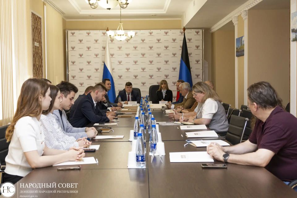 Профильный комитет продолжил обсуждение решения кадрового вопроса в сфере ИТ-технологий