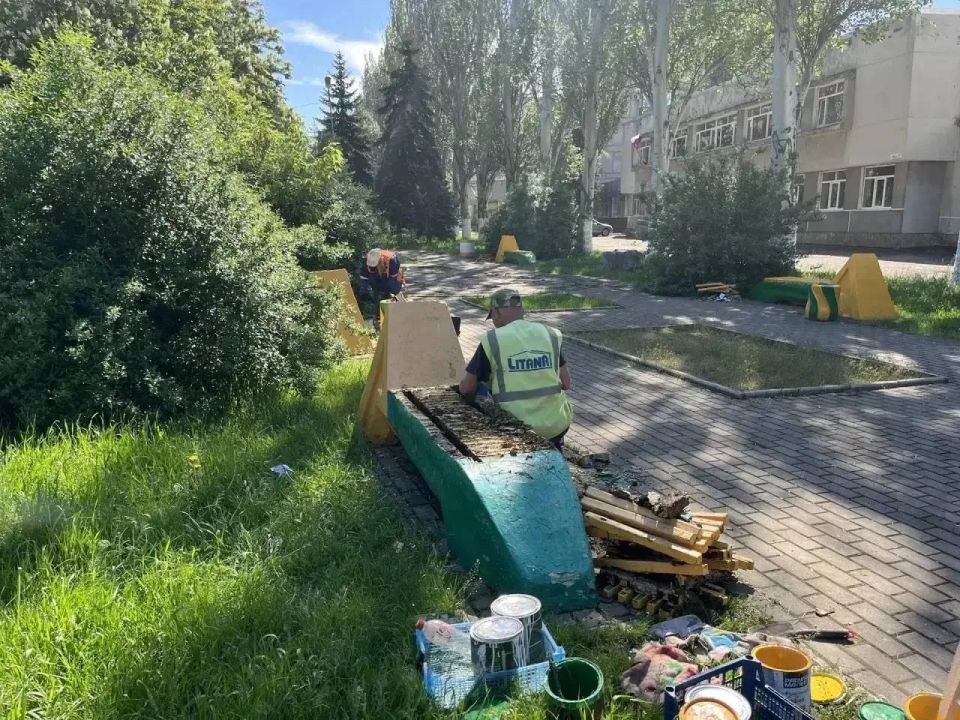 МУП «Простор» ежедневно выполняет все необходимые работы по содержанию городских улиц МУП «Простор» ежедневно выполняет все необходимые работы по содержанию городских улиц