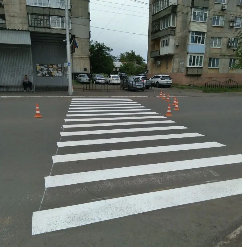В Снежном продолжается обновление дорожной инфраструктуры В Снежном продолжается обновление дорожной инфраструктуры