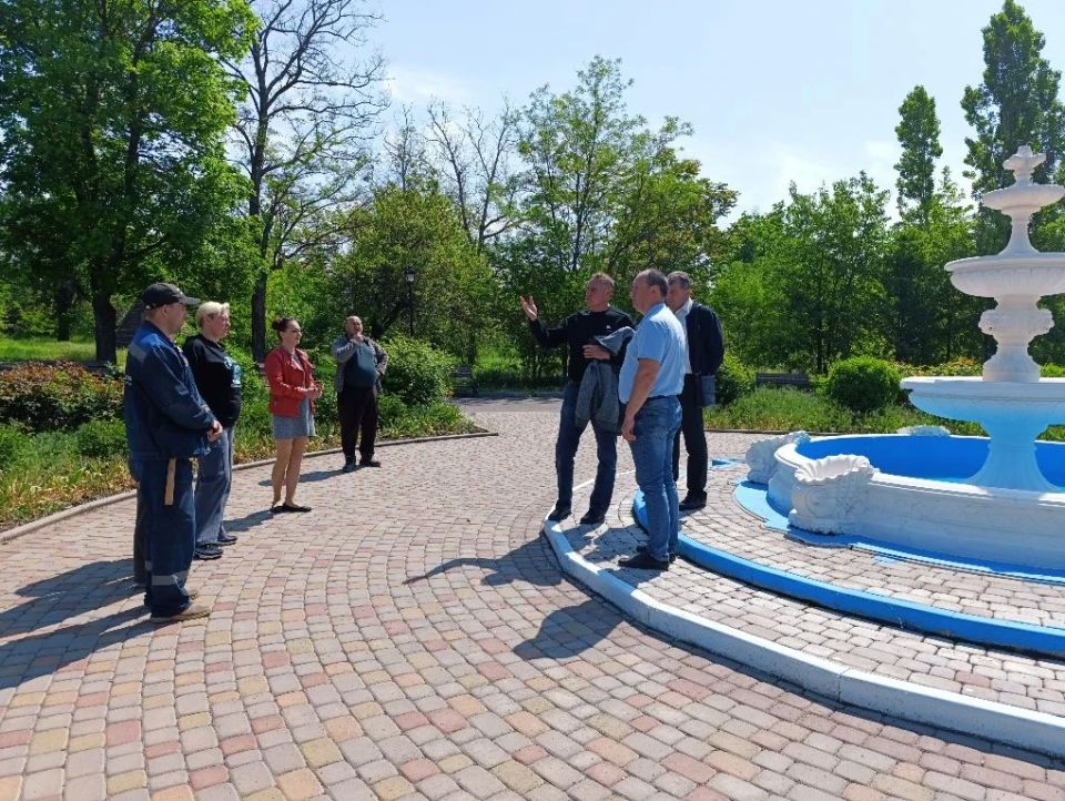 В Волновахском муниципальном округе продолжается практика проведения прямых встреч с населением, организованная по поручению Главы ДНР Дениса Пушилина В Волновахском муниципальном округе продолжается практика проведения прямых встреч с населением, организованная по поручению Главы ДНР Дениса Пушилина